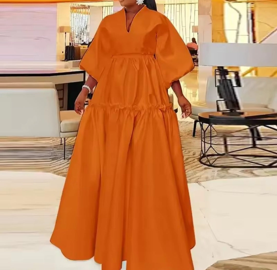 Magnifique robe col V allant du s au 5xl