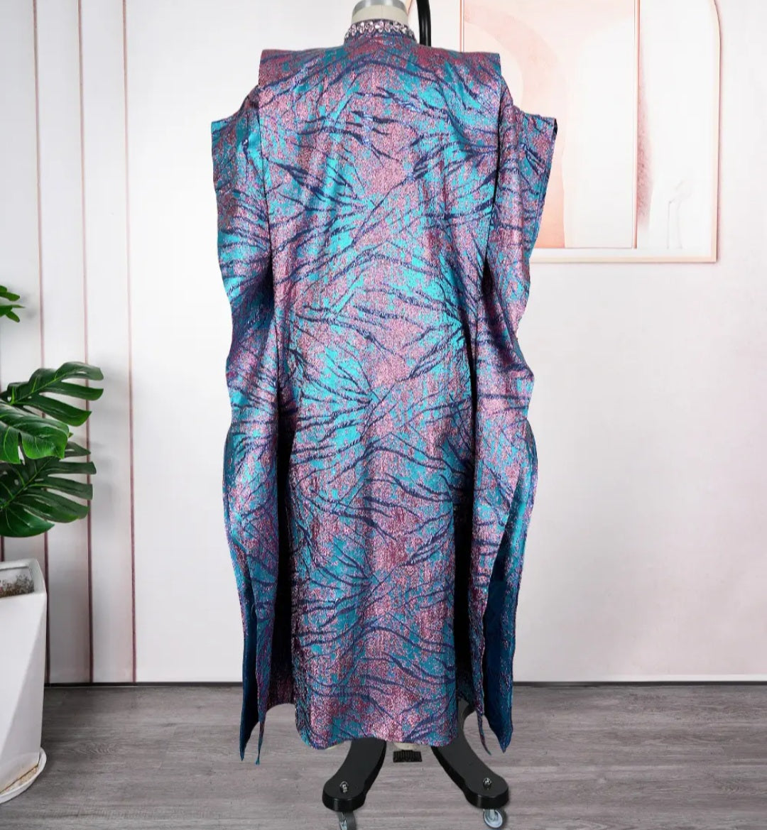 Robe longue premium satinée à manches amples