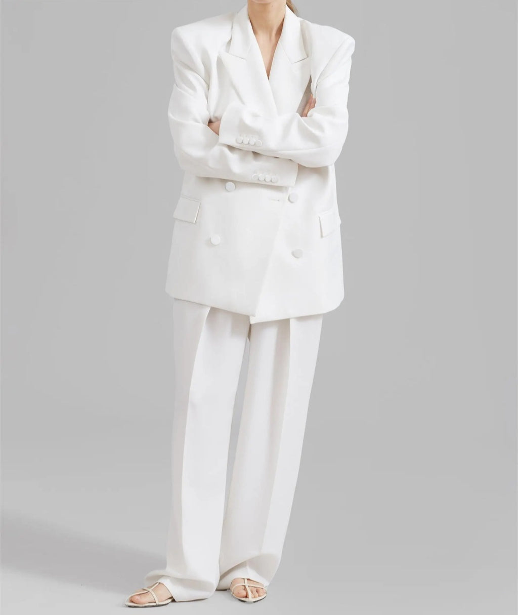 Ensemble deux-pièces femme : blazer et pantalon en laine »