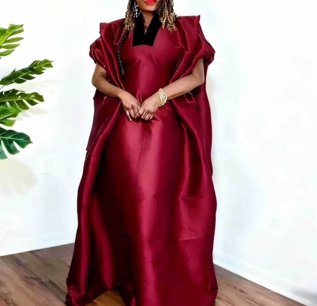 Robe longue satinée– coupe élégante