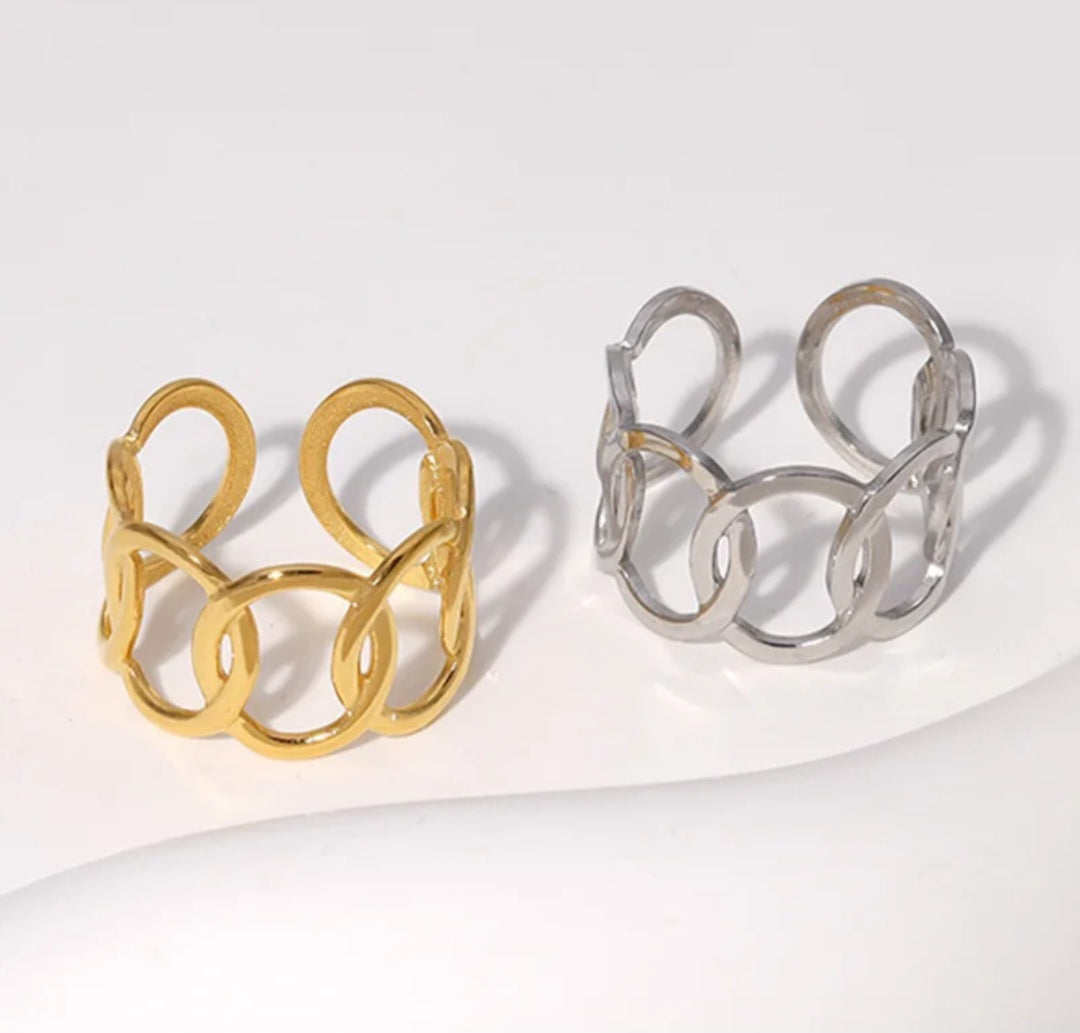 Bague en acier inoxydable – design géométrique