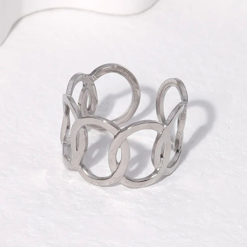 Bague en acier inoxydable – design géométrique