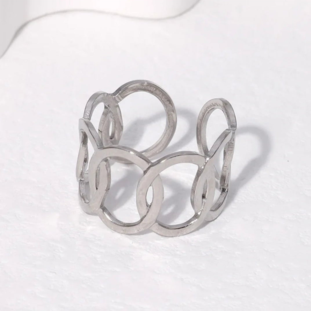 Bague en acier inoxydable – design géométrique