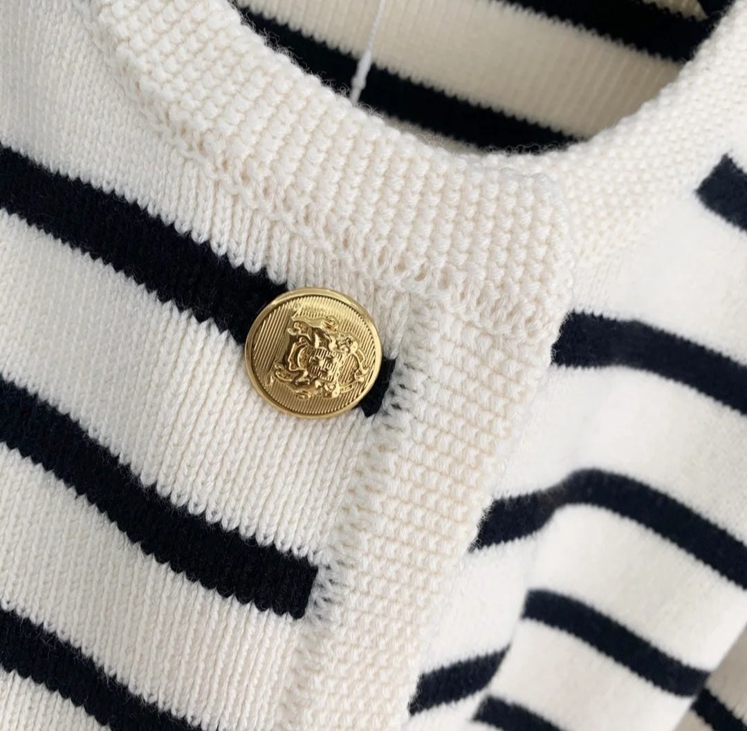 Cardigan rayé à boutons dorés